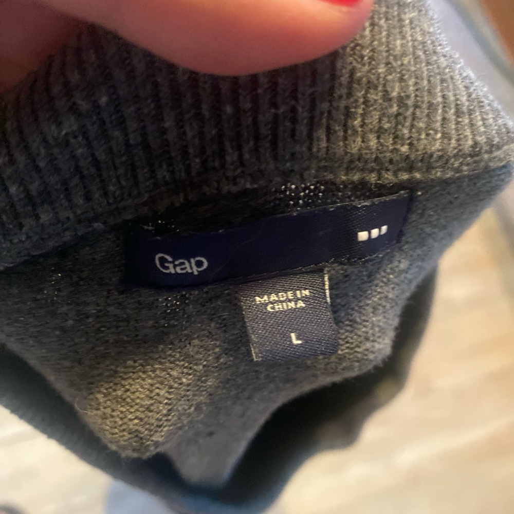 Gap, Large, Pullover - Picture 2 of 2